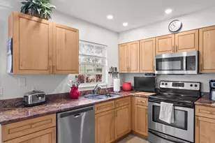 3604 57th Ave Dr W, Bradenton, FL 34210 - Photo 13