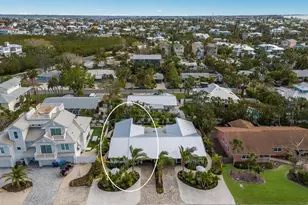 213 83rd St, Holmes Beach, FL 34217 - Photo 5