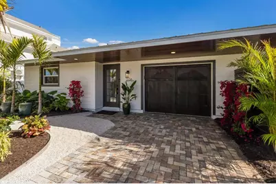 213 83rd Street #EAST Villa/Unit A, Holmes Beach, FL 34217 - Photo 11