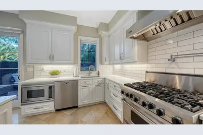 1513 Oak Street #18, Sarasota, FL 34236 - Photo 13