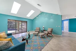 4251 Pasadena Cir, Sarasota, FL 34233 - Photo 9