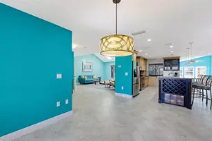 4251 Pasadena Cir, Sarasota, FL 34233 - Photo 11