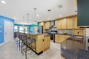 4251 Pasadena Cir, Sarasota, FL 34233 - Photo 13