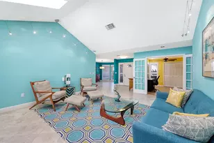 4251 Pasadena Cir, Sarasota, FL 34233 - Photo 7