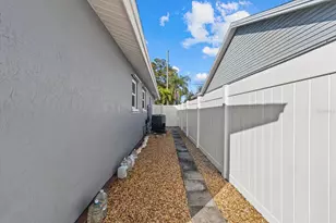 9320 126th Ave, Largo, FL 33773 - Photo 39