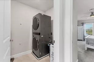 9074 Royal River Cir, Parrish, FL 34219 - Photo 29