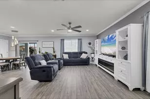 9074 Royal River Cir, Parrish, FL 34219 - Photo 11