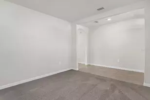 12537 Night View Dr, Sarasota, FL 34238 - Photo 7