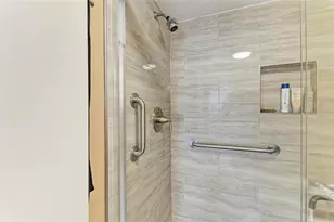 1617 Bayhouse Ct, Sarasota, FL 34231 - Photo 33