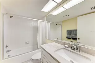 1617 Bayhouse Ct, Sarasota, FL 34231 - Photo 37