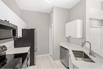 5110 Northridge Road #301, Sarasota, FL 34238 - Photo 13