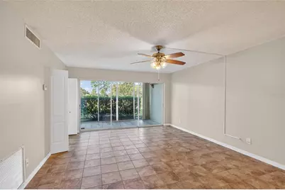 7880 Palm Aire Lane #105, Sarasota, FL 34243 - Photo 9