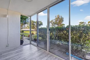 7880 Palm Aire Ln, Sarasota, FL 34243 - Photo 29