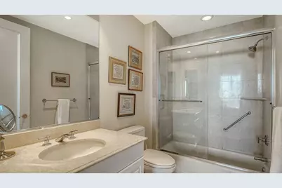 1281 Gulf Of Mexico Drive #708, Longboat Key, FL 34228 - Photo 41