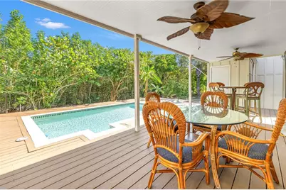 752 Tropical Circle, Sarasota, FL 34242 - Photo 35