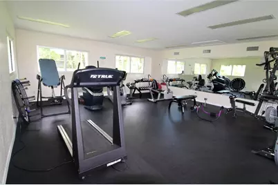 942 La Costa Circle #3, Sarasota, FL 34237 - Photo 15