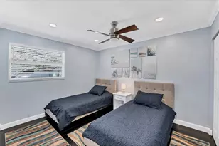 527 Sutton Pl, Longboat Key, FL 34228 - Photo 39