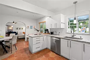 704 59th St NW, Bradenton, FL 34209 - Photo 7