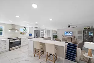 3149 Homasassa Rd, Sarasota, FL 34239 - Photo 11