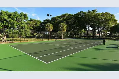 4835 Gulf Of Mexico Drive #106, Longboat Key, FL 34228 - Photo 21