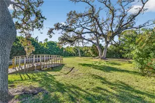 925 Gull Rd, Venice, FL 34293 - Photo 51