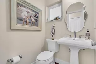 1631 Worrington St, Sarasota, FL 34231 - Photo 15