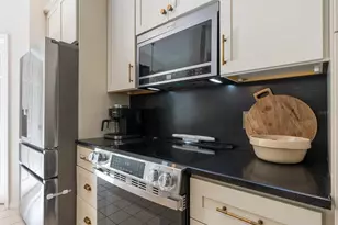 4496 Trails Dr, Sarasota, FL 34232 - Photo 9