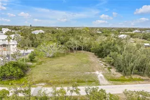 1770 Bayshore Dr, Terra Ceia, FL 34250 - Photo 3