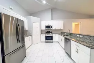 2116 NE 17th Ave, Cape Coral, FL 33909 - Photo 15