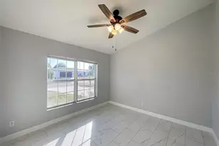 2116 NE 17th Ave, Cape Coral, FL 33909 - Photo 7