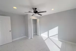 2116 NE 17th Ave, Cape Coral, FL 33909 - Photo 11