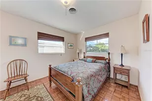 563 Oxford Dr, Venice, FL 34293 - Photo 19