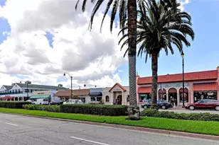 563 Oxford Dr, Venice, FL 34293 - Photo 45