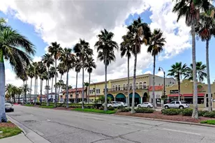 563 Oxford Dr, Venice, FL 34293 - Photo 43