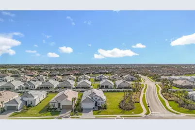 16306 Isola Pl, Lakewood Ranch, FL 34211 - Photo 3