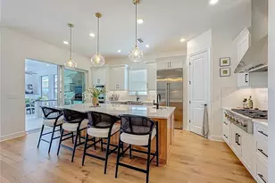 16306 Isola Pl, Lakewood Ranch, FL 34211 - Photo 11