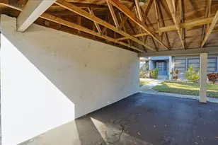 3205 Golden Eagle Ln, Sarasota, FL 34231 - Photo 45