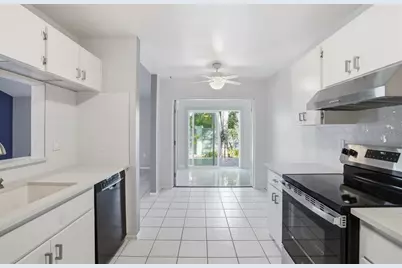 3205 Golden Eagle Lane, Sarasota, FL 34231 - Photo 17