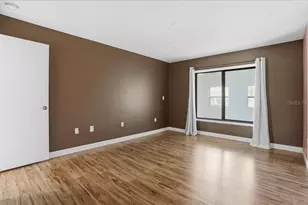 3205 Golden Eagle Ln, Sarasota, FL 34231 - Photo 35