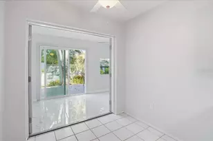 3205 Golden Eagle Ln, Sarasota, FL 34231 - Photo 25