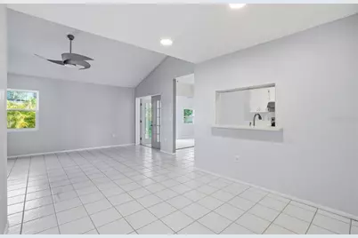 3205 Golden Eagle Lane, Sarasota, FL 34231 - Photo 9