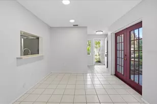 3205 Golden Eagle Ln, Sarasota, FL 34231 - Photo 15