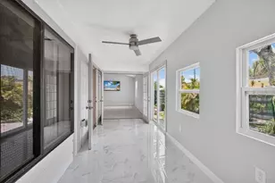 3205 Golden Eagle Ln, Sarasota, FL 34231 - Photo 21