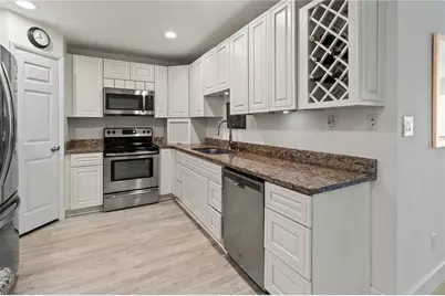 1055 W Peppertree Drive #102AA, Sarasota, FL 34242 - Photo 7