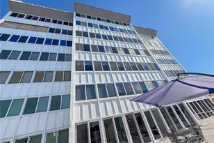 1055 W Peppertree Dr, Sarasota, FL 34242 - Photo 41