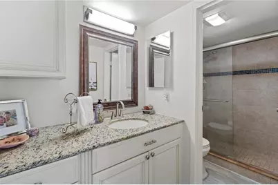 1055 W Peppertree Drive #102AA, Sarasota, FL 34242 - Photo 25