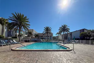 1055 W Peppertree Dr, Sarasota, FL 34242 - Photo 45