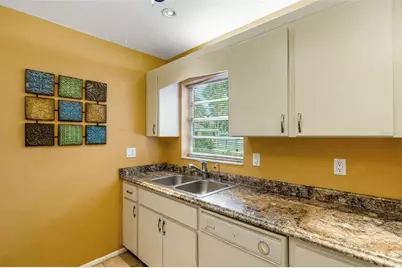 5003 Village Gardens Drive #39, Sarasota, FL 34234 - Photo 5