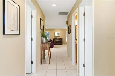 771 Vivienda South Court #9, Venice, FL 34293 - Photo 9