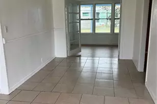 2122 Shawnee St, Sarasota, FL 34231 - Photo 5